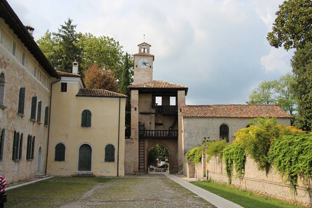 SESTO CORDOVADO VALVASONE Hotel Luna a Fontanafredda Pordenone